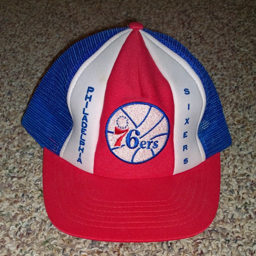 Vintage Philadelphia 76ers Snapback Hat